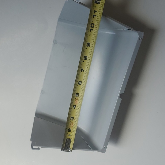 NWT Rabbit or Small Animal Cage Hay Holder - Picture 8 of 9